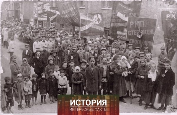 Выход студентов ВХУТЕМАСа на первомайскую демонстрацию...0