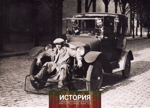 1920 год. Сетка для защиты сбитых пешеходов на полицейской..0