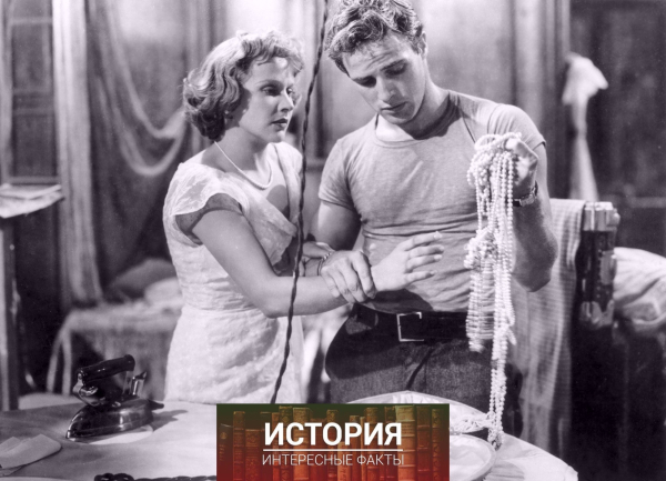 Марлон Брандо в трамвае «Желание», 1951..1