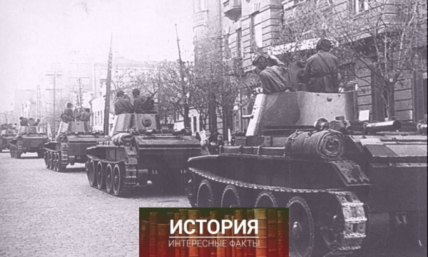 Танки БТ-7 советской 24-й легкотаноковой бригады входят в город..0