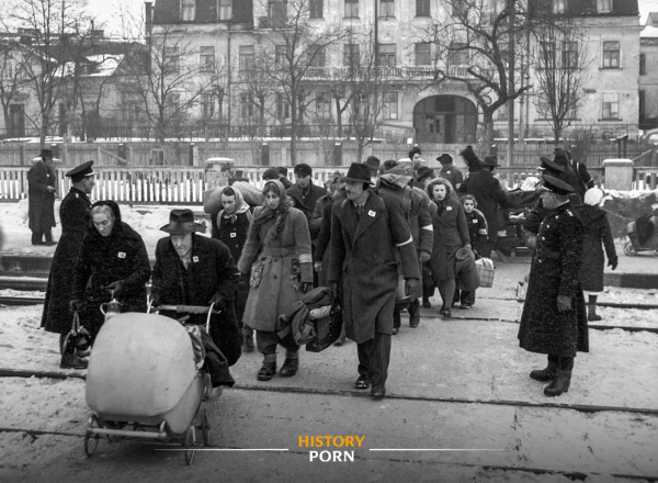 Чехословакия, январь 1946 года. На фотографии запечатлены..0