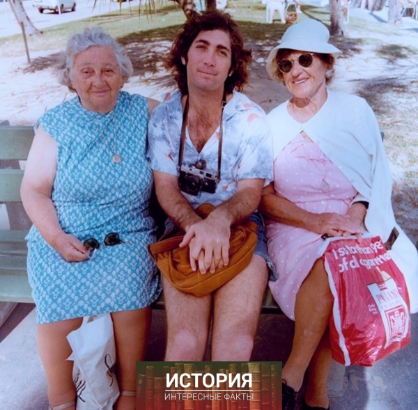 Отдыхающие на пляжах Майами-бич, 1977–1980-е..5
