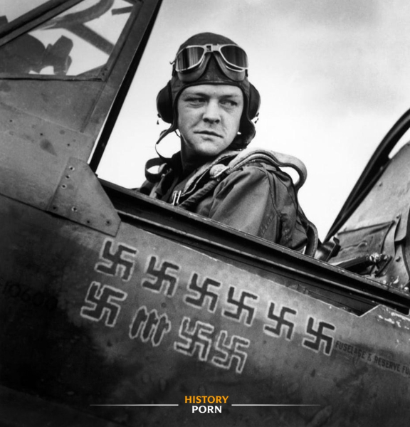 Американский пилот-истребитель во время кампании в Тунисе, 1943..0