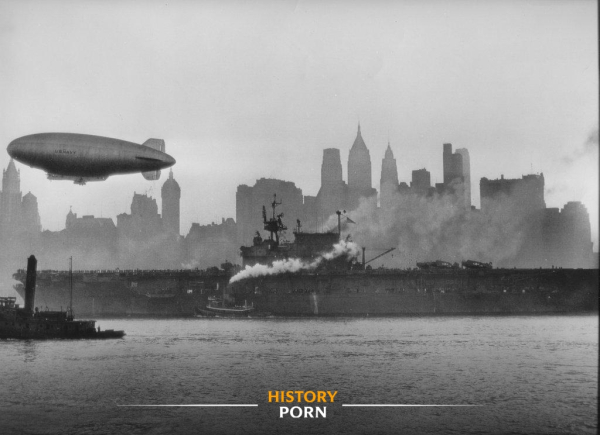 Нью-Йорк, 17 октября 1945 года. Авианосец USS Enterprise (CV-6), прозванный..0