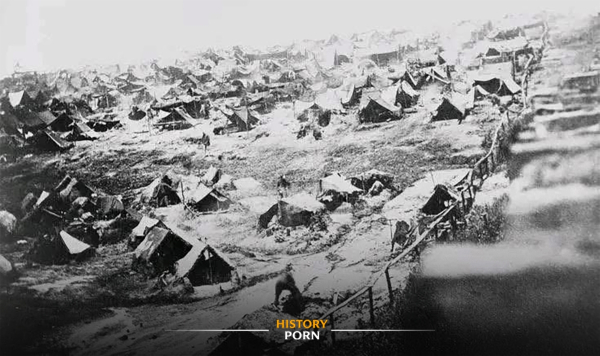 Андерсонвилл, Джорджия, 1864 год. На фотографии — территория одной..0