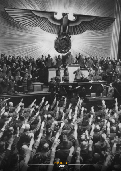 Берлин, 11 декабря 1941 года. На снимке — зал Рейхстага в момент,..0