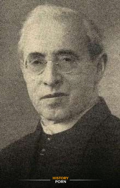 Пассау, 1950-е годы. На фотографии — католический священник Иоганн..0