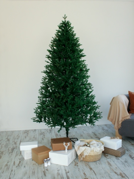 Разыгрываем 5 [club233423094|Елок от Мишки]

Дарим 5 литых елей в честь..3