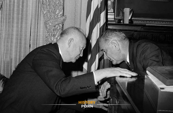 Вашингтон, 23 ноября 1963 года. На фотографии — Дуайт Эйзенхауэр,..0