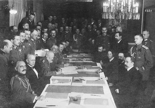 15 декабря 1917 года, дворец Немцевичей в Скоках.
Здесь было..0