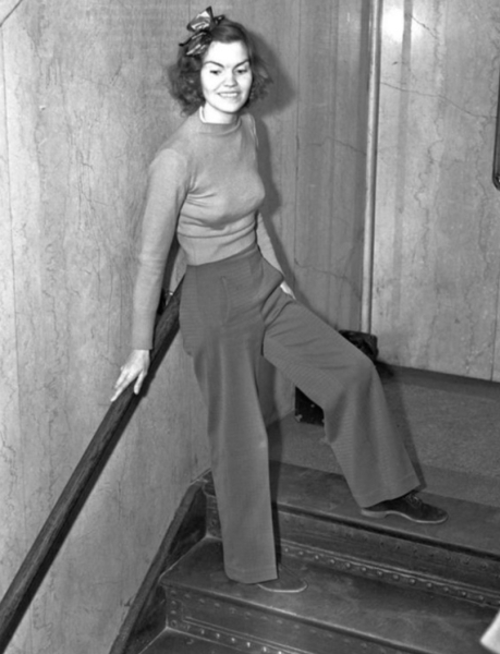 В 1938 году школьная учительница Хелен Хьюлик оказалась в центре..0