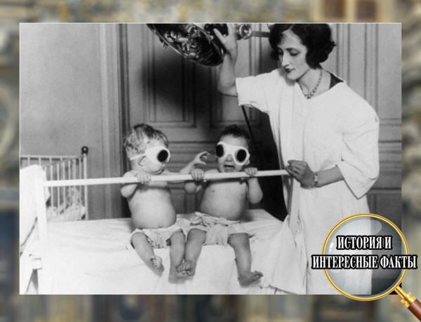 Медсестра лечит детей от дефицита витамина D с помощью..0