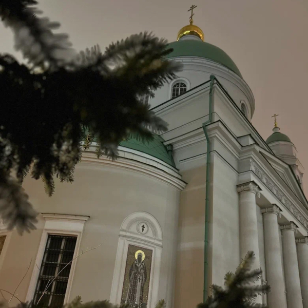 Пока город спешит к домашнему уюту и тёплым ужинам, есть люди,..1