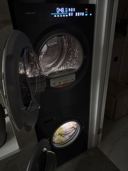 Стирально-сушильная инверторная машина, 2 барабана с загрузкой..2