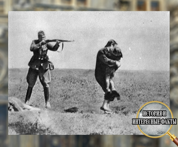 🕯 Фотография, в которой застыла трагедия войны
Июль 1941 года. На0