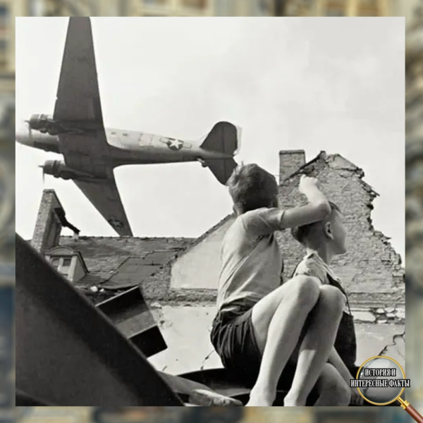 ✈ Берлин, 1948 год. Самолёты, которые стали символом надежды
На0