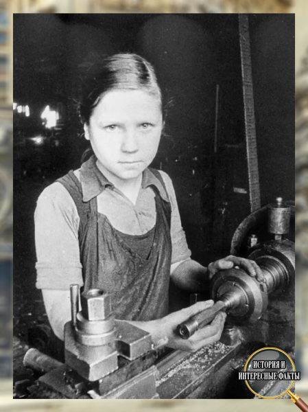 🛠 Ленинград, август 1943 года. Ей всего 15 лет
На фотографии — Вера0